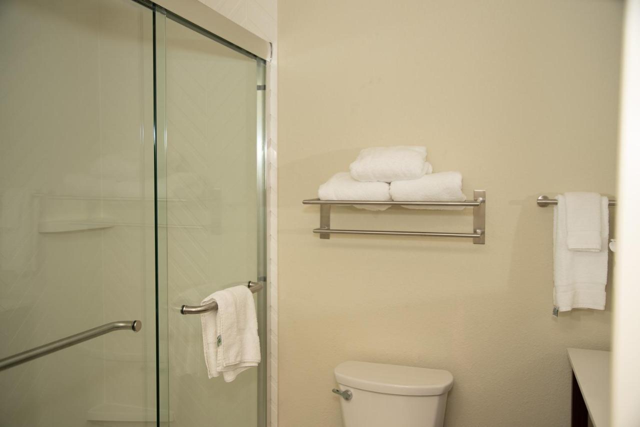 Holiday Inn & Suites - Fayetteville W-Fort Bragg Area By Ihg Eksteriør billede